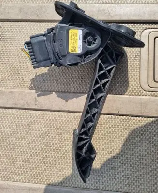 Ford Transit Accelerator throttle pedal CC119F836AA