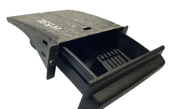 Mercedes-Benz 207 310 Car ashtray 