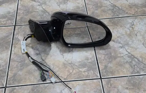 Mercedes-Benz E W214 Front door electric wing mirror A2148105800 A0998107801 A2148103400