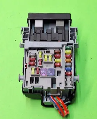Opel Insignia A Fuse box set 13222785