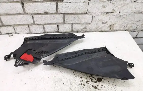 BMW 4 F36 Gran coupe Wiper trim 7265119 53922010