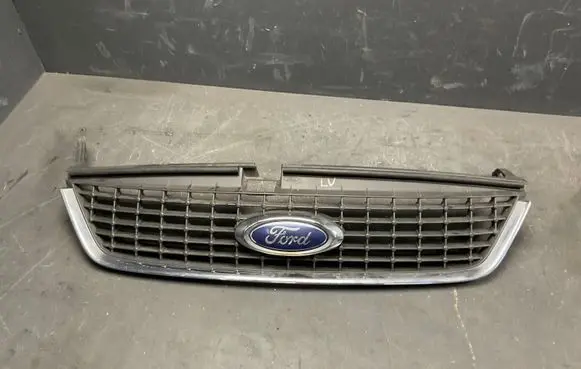 Ford Mondeo MK IV Front bumper upper radiator grill 7S718200D 7S718200A