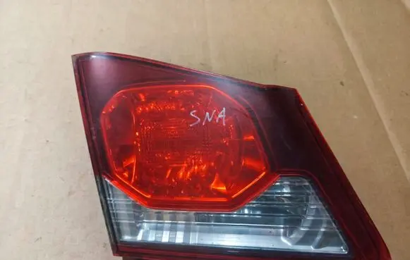 Honda Civic Tailgate rear/tail lights P8414L