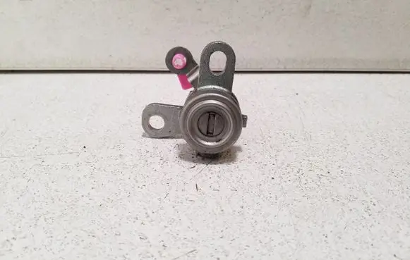 Nissan Navara D23 Tailgate exterior lock 