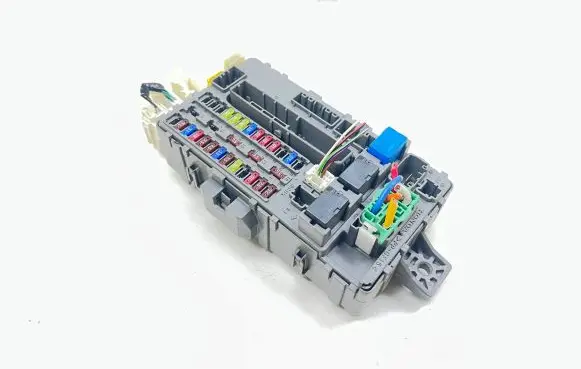 Honda Accord Fuse module 116RA000008