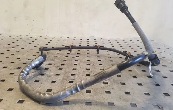 Jaguar XF X260 Fuel return line/hose G4D39B337AC