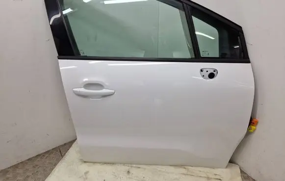 Citroen C3 Aircross Front door 