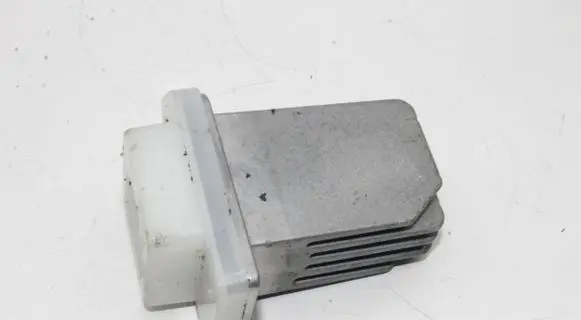 Nissan Note (E12) Heater blower motor/fan resistor