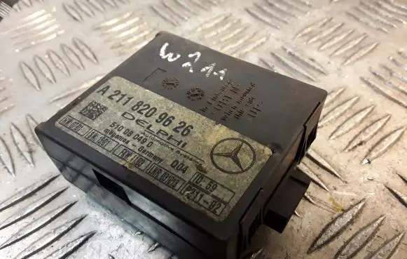 Mercedes-Benz E W211 Alarm control unit/module 2118209626 A2118209626