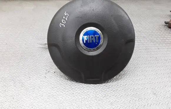 Fiat Idea Steering wheel airbag
