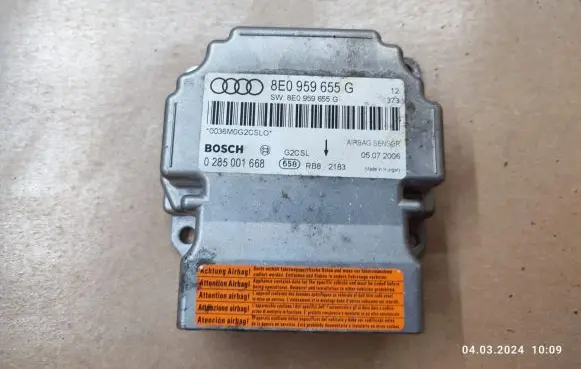 Audi A4 S4 B7 8E 8H Airbag control unit/module 8E0959655G