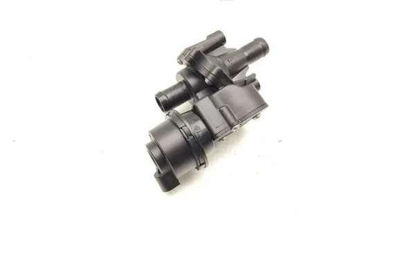 Nissan Navara D23 Thermostat/thermostat housing 922300601R