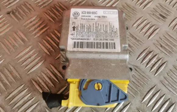 Volkswagen Jetta VI Airbag control unit/module 5C0959655C