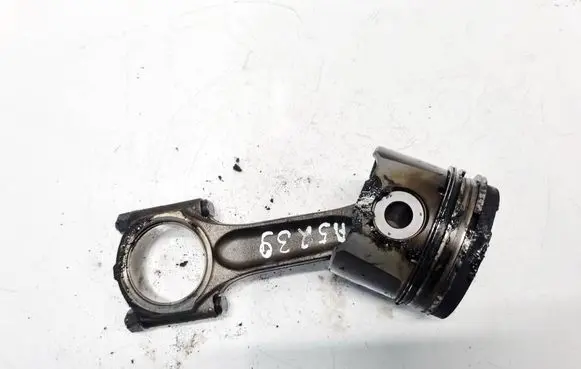 Citroen C5 Piston with connecting rod