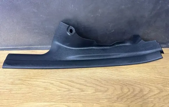 BMW 3 E90 E91 Rear sill trim cover 11242010