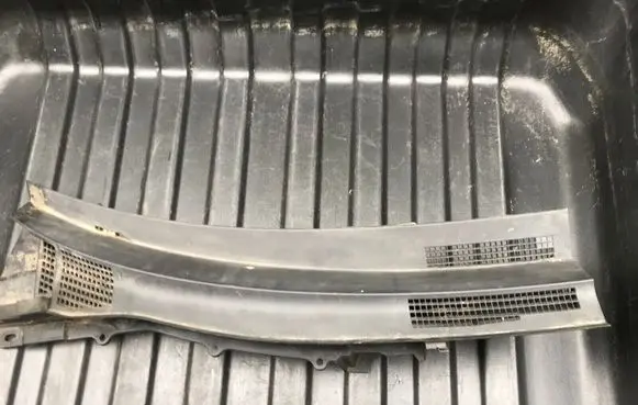 Wiper trim