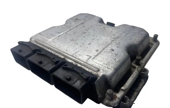 Renault Megane II Engine control unit/module 8200095416 8200153946 0281010556