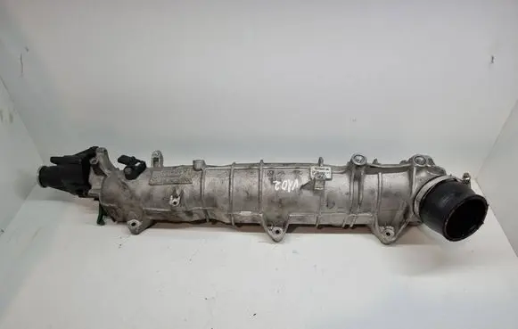 BMW X6 E71 Intake manifold 8515685 4786 1305080012