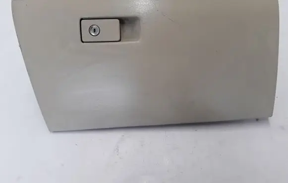 Volvo S60 Glove box 310905001