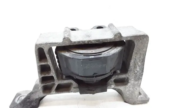 Volvo V50 Engine mount bracket 3M516F012BF