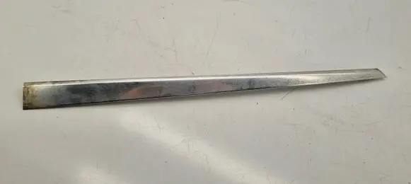 Mercedes-Benz S W126 Rear door glass trim molding