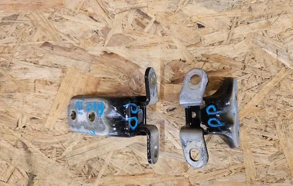 KIA Rio Front door hinge set 