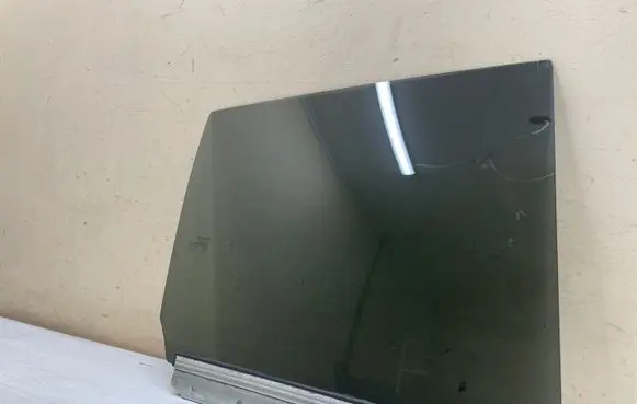 Volkswagen Taigo Rear door window glass 43R00101