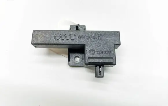 Audi A8 S8 D4 4H Aerial GPS antenna 8K0907247