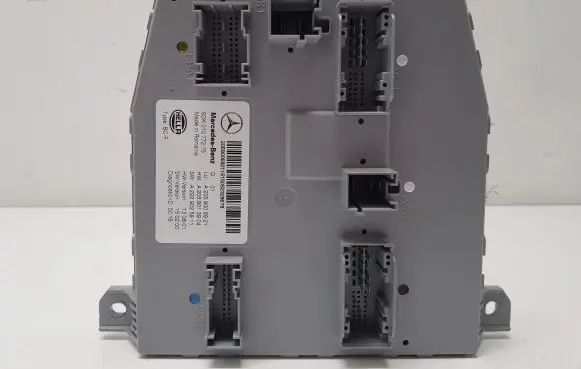 Mercedes-Benz C W205 Comfort/convenience module A2059006921 A2059013904 A2229025811