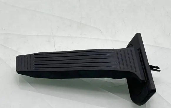 Toyota RAV 4 (XA50) Accelerator throttle pedal PA66GF30