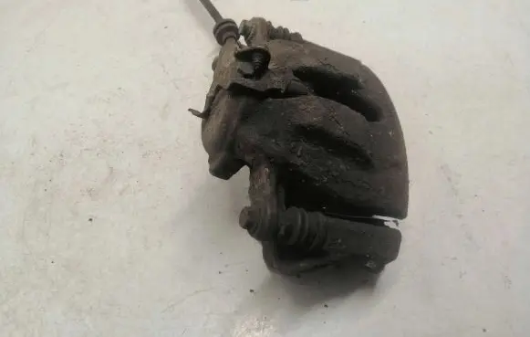 Peugeot 807 Front brake caliper