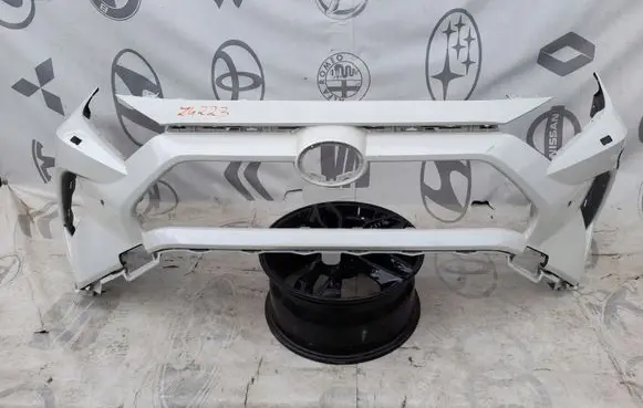 Toyota RAV 4 (XA50) Front bumper