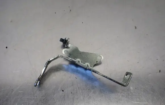 Peugeot 301 Muffler mount bracket/holder 31358502