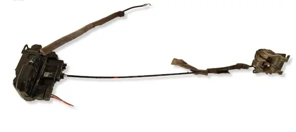 Nissan Pathfinder R51 Rear door lock 