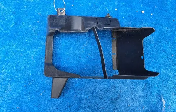 BMW 5 F10 F11 Intercooler air guide/duct channel 7200790
