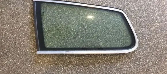 Volkswagen PASSAT B7 Rear side window