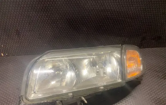 Volvo S80 Headlight/headlamp