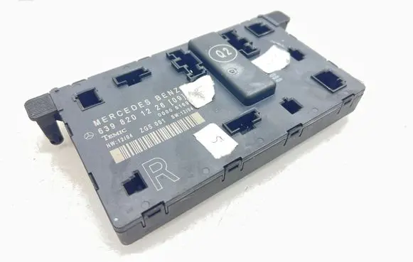 Mercedes-Benz Vito Viano W639 Door control unit/module 6398201226