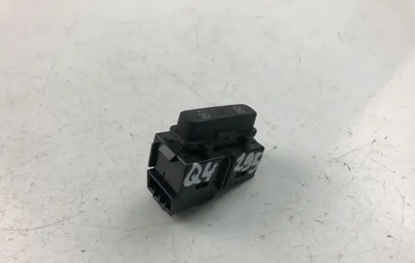 Volvo V70 Central locking switch button 31343099