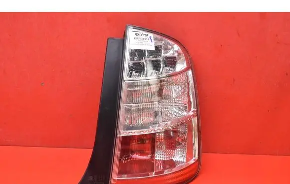 Toyota Prius (NHW20) Rear/tail lights