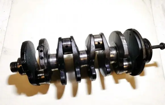 Audi A4 S4 B5 8D Crankshaft 