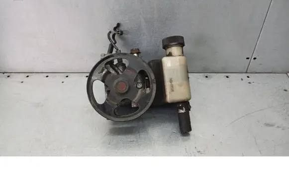 Mazda 6 Power steering pump