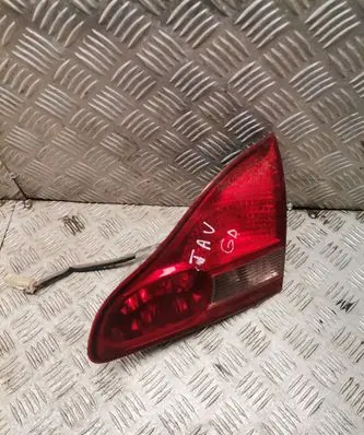 Toyota Avensis Verso Tailgate rear/tail lights 7654