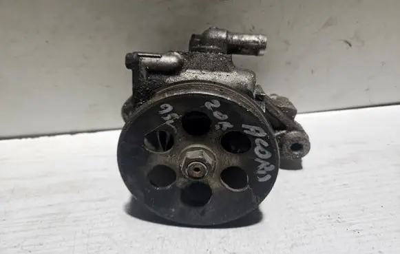 Honda Civic III Power steering pump P02142328T