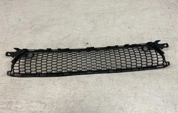 Lexus GS 250 350 300H 450H Front bumper upper radiator grill 5311353060