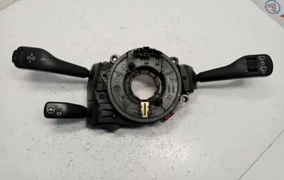 Steering wheel axle set