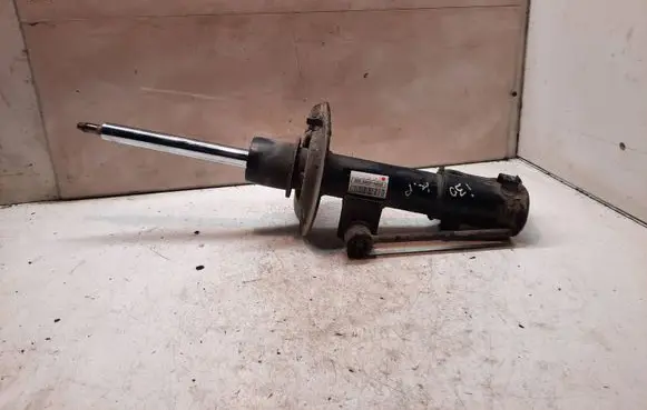 Hyundai i30 Front shock absorber/damper