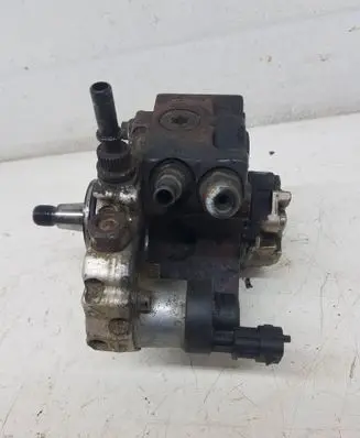 KIA Sorento Fuel injection high pressure pump 331004A010 007363 0445010101