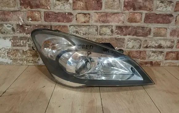 KIA Ceed Headlight/headlamp