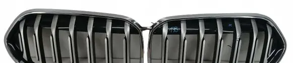 BMW 2 F44 Front bumper upper radiator grill 7476257 7476258